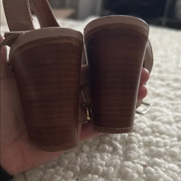 Piampiani | Heels - Picture 8 of 11